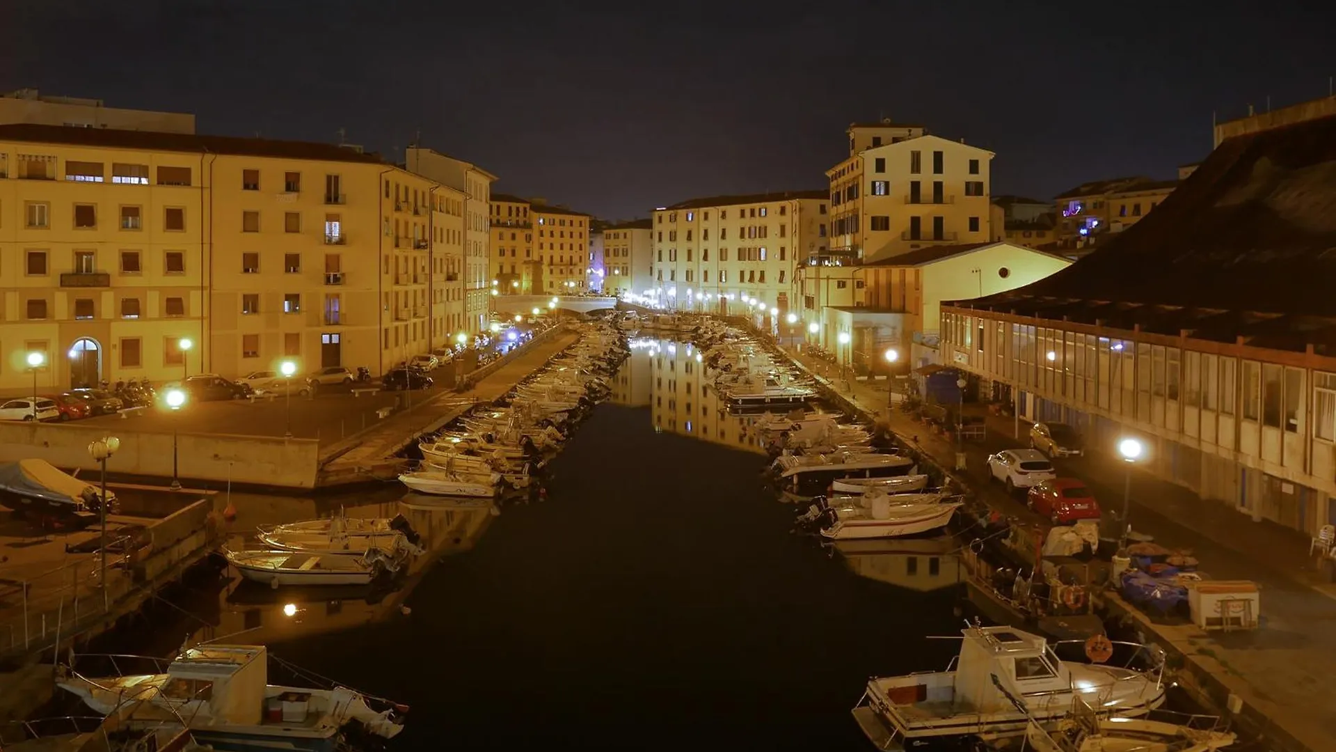 Lejlighed Francesca' S Home Livorno Centro Italien